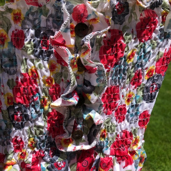 Cute red floral ruffle dress with red waist belt - Picture 4 of 5